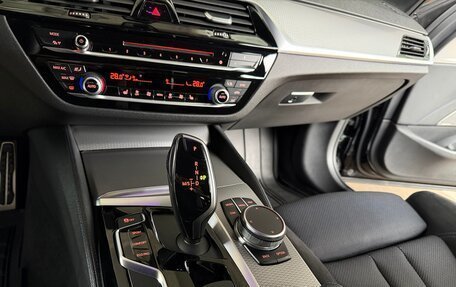 BMW 5 серия, 2019 год, 3 950 000 рублей, 27 фотография