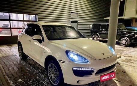 Porsche Cayenne III, 2011 год, 3 000 000 рублей, 2 фотография