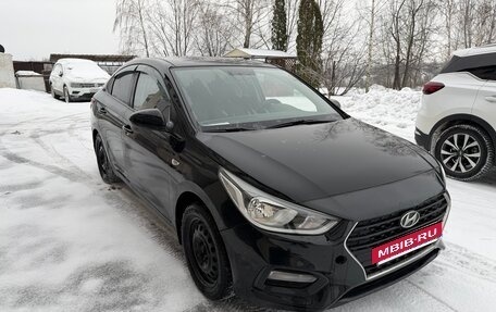 Hyundai Solaris II рестайлинг, 2017 год, 1 050 000 рублей, 5 фотография