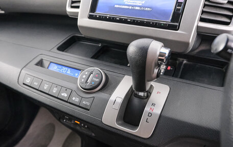 Honda Freed I, 2015 год, 1 299 000 рублей, 16 фотография