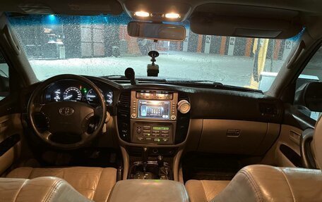 Toyota Land Cruiser 100 рестайлинг 2, 2003 год, 1 399 000 рублей, 8 фотография