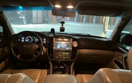 Toyota Land Cruiser 100 рестайлинг 2, 2003 год, 1 399 000 рублей, 9 фотография