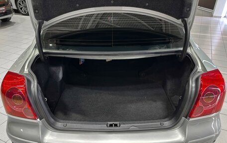 Toyota Avensis III рестайлинг, 2004 год, 797 000 рублей, 13 фотография