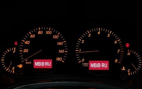 Toyota Avensis III рестайлинг, 2004 год, 797 000 рублей, 18 фотография