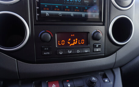 Peugeot Partner II рестайлинг 2, 2016 год, 1 130 000 рублей, 15 фотография