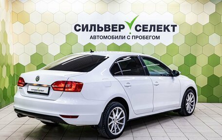 Volkswagen Jetta VI, 2013 год, 900 000 рублей, 2 фотография