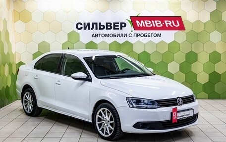 Volkswagen Jetta VI, 2013 год, 900 000 рублей, 5 фотография