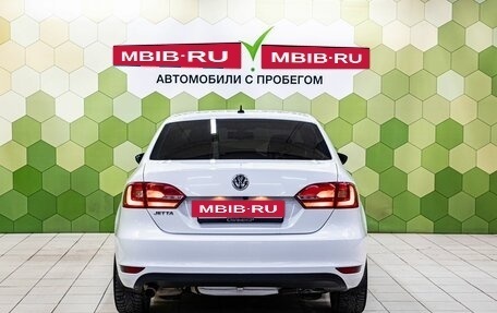 Volkswagen Jetta VI, 2013 год, 900 000 рублей, 4 фотография
