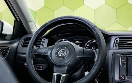 Volkswagen Jetta VI, 2013 год, 900 000 рублей, 16 фотография