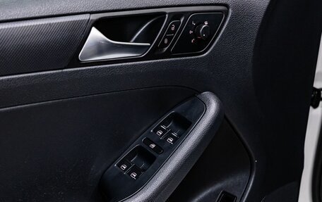 Volkswagen Jetta VI, 2013 год, 900 000 рублей, 22 фотография