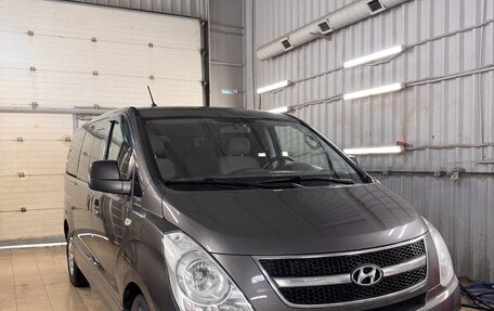 Hyundai H-1 II рестайлинг, 2012 год, 1 600 000 рублей, 3 фотография