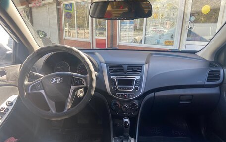 Hyundai Solaris II рестайлинг, 2016 год, 1 250 000 рублей, 2 фотография