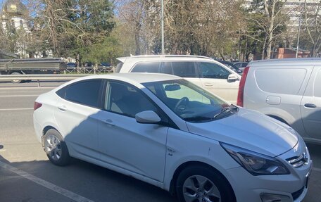 Hyundai Solaris II рестайлинг, 2016 год, 1 250 000 рублей, 3 фотография