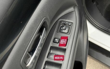 Mitsubishi Outlander III рестайлинг 3, 2020 год, 2 400 000 рублей, 11 фотография