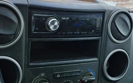 Peugeot Partner II рестайлинг 2, 2013 год, 800 000 рублей, 6 фотография