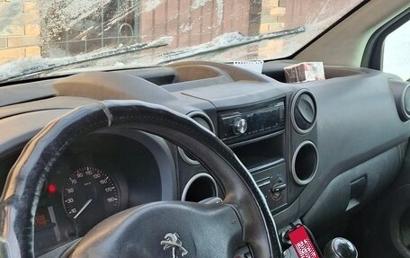 Peugeot Partner II рестайлинг 2, 2013 год, 800 000 рублей, 7 фотография