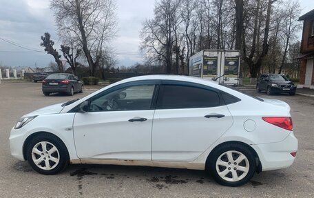 Hyundai Solaris II рестайлинг, 2012 год, 610 000 рублей, 3 фотография