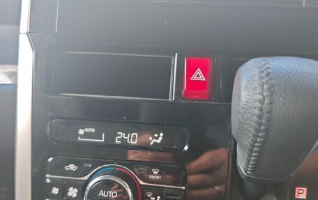 Toyota Roomy I, 2021 год, 1 480 000 рублей, 6 фотография