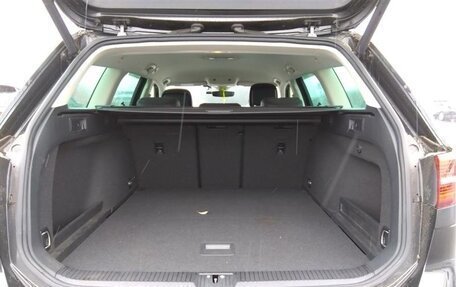 Volkswagen Passat B8 рестайлинг, 2017 год, 2 099 000 рублей, 18 фотография