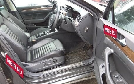 Volkswagen Passat B8 рестайлинг, 2017 год, 2 099 000 рублей, 27 фотография