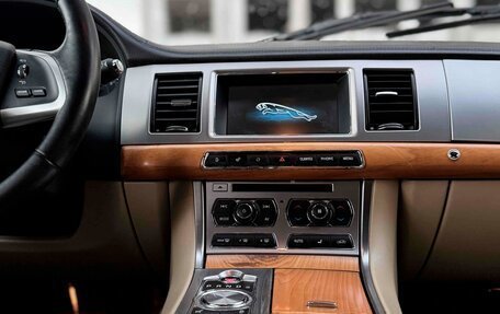 Jaguar XF I рестайлинг, 2013 год, 1 350 000 рублей, 16 фотография