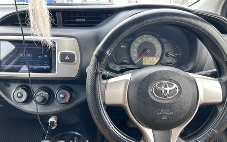 Toyota Vitz, 2014 год, 780 000 рублей, 5 фотография