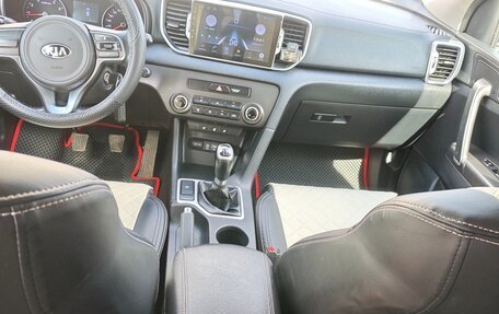 KIA Sportage IV рестайлинг, 2016 год, 1 700 000 рублей, 8 фотография