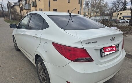 Hyundai Solaris II рестайлинг, 2015 год, 465 000 рублей, 5 фотография