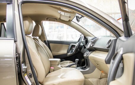 Toyota RAV4, 2011 год, 1 360 000 рублей, 9 фотография