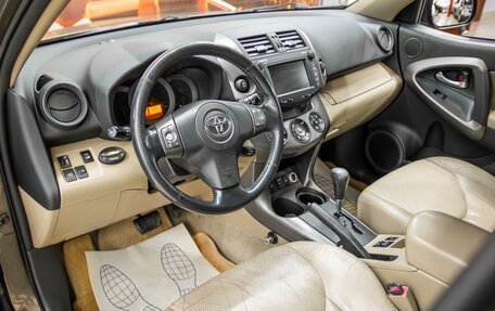 Toyota RAV4, 2011 год, 1 360 000 рублей, 12 фотография