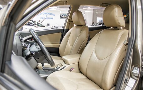 Toyota RAV4, 2011 год, 1 360 000 рублей, 24 фотография