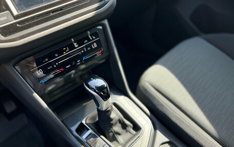 Volkswagen Tiguan II, 2022 год, 2 900 000 рублей, 18 фотография