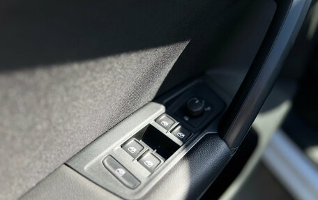 Volkswagen Tiguan II, 2022 год, 2 900 000 рублей, 10 фотография