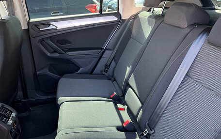 Volkswagen Tiguan II, 2022 год, 2 900 000 рублей, 21 фотография