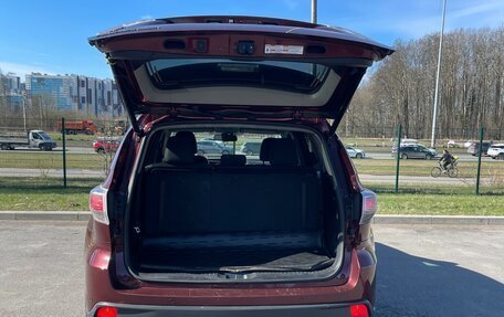 Toyota Highlander III, 2014 год, 2 399 000 рублей, 6 фотография