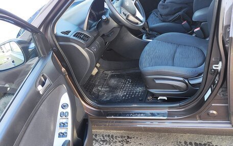 Hyundai Solaris II рестайлинг, 2015 год, 960 000 рублей, 10 фотография