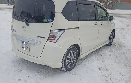 Honda Freed I, 2012 год, 1 250 000 рублей, 5 фотография