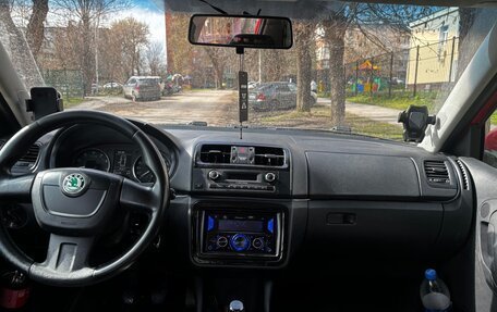 Skoda Fabia II, 2010 год, 650 000 рублей, 10 фотография