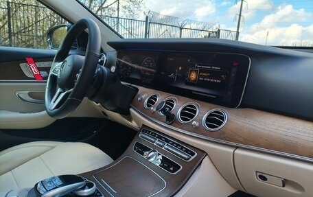 Mercedes-Benz E-Класс, 2018 год, 3 299 000 рублей, 9 фотография