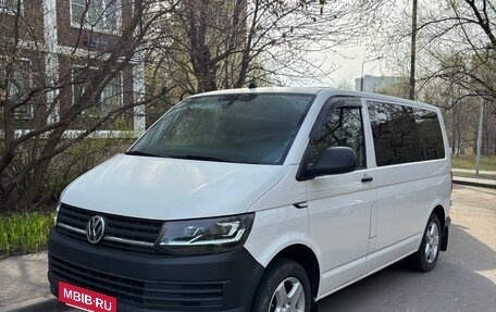 Volkswagen Transporter T6 рестайлинг, 2017 год, 3 600 000 рублей, 4 фотография