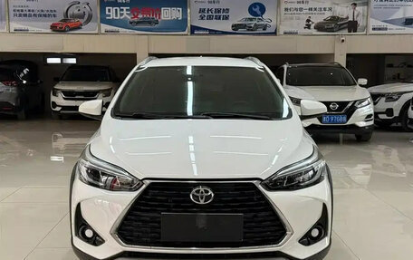 Toyota Yaris XP150 рестайлинг, 2022 год, 1 200 888 рублей, 2 фотография