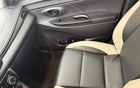 Toyota Yaris XP150 рестайлинг, 2022 год, 1 200 888 рублей, 13 фотография