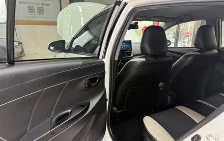 Toyota Yaris XP150 рестайлинг, 2022 год, 1 200 888 рублей, 15 фотография