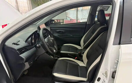 Toyota Yaris XP150 рестайлинг, 2022 год, 1 200 888 рублей, 10 фотография