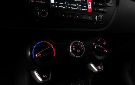 KIA Rio IV, 2017 год, 1 349 000 рублей, 19 фотография