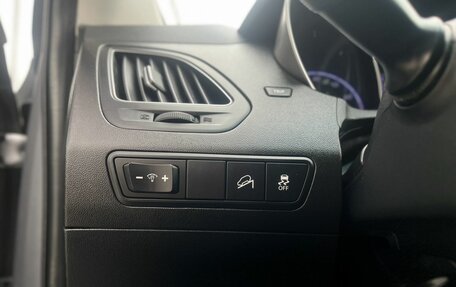 Hyundai ix35 I рестайлинг, 2012 год, 1 200 000 рублей, 12 фотография