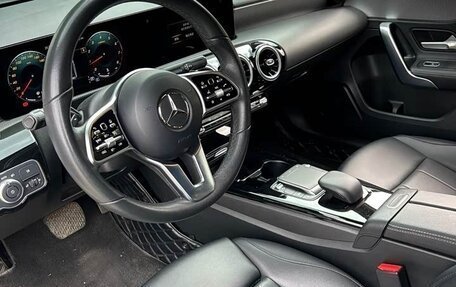 Mercedes-Benz A-Класс, 2022 год, 2 155 000 рублей, 7 фотография