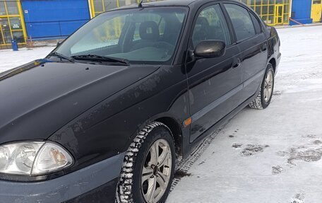 Toyota Avensis III рестайлинг, 2001 год, 480 000 рублей, 2 фотография