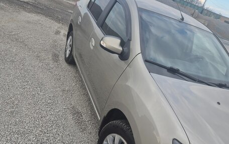 Renault Logan II, 2016 год, 800 000 рублей, 3 фотография