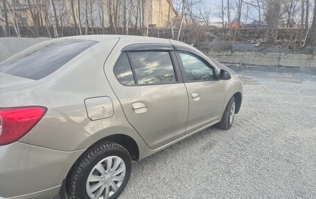 Renault Logan II, 2016 год, 800 000 рублей, 4 фотография